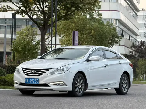 Hyundai Sonata 2013