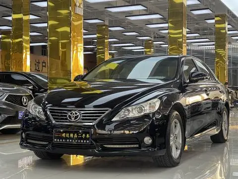Toyota Reiz 2010