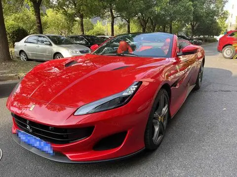 Ferrari Portofino 2018 — фото 1