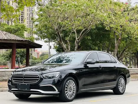 Mercedes-Benz E-Class 2022 — фото 1