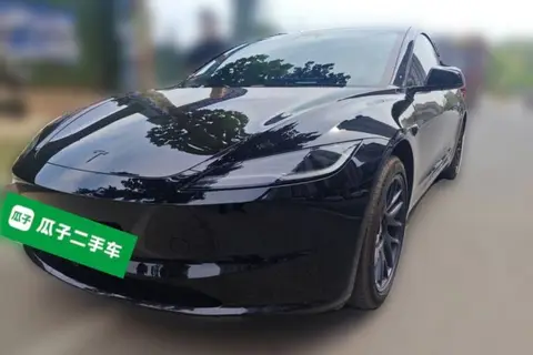 Tesla Model 3 2025