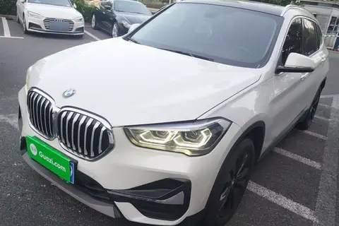 BMW X1 2020 — фото 1