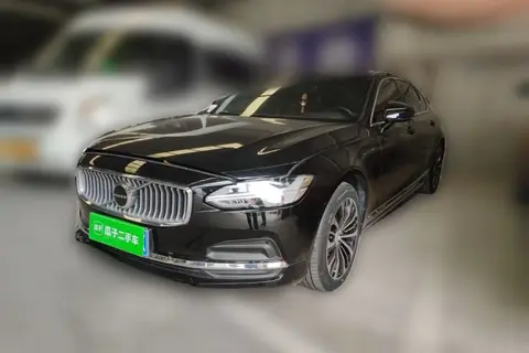 Volvo S90 2023