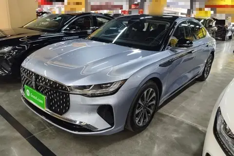 Lincoln Z 2024