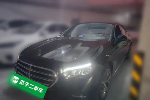 Mercedes-Benz E-Class 2024