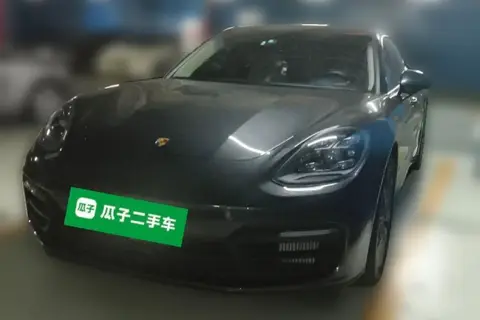 Porsche Panamera 2022