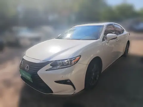 Lexus ES 2017