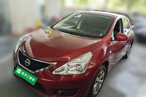 Nissan Tiida 2013
