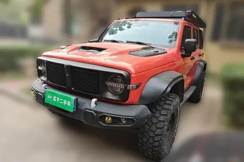 TANK 300 2023