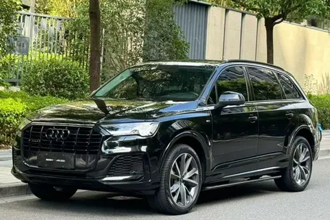Audi Q7 2021