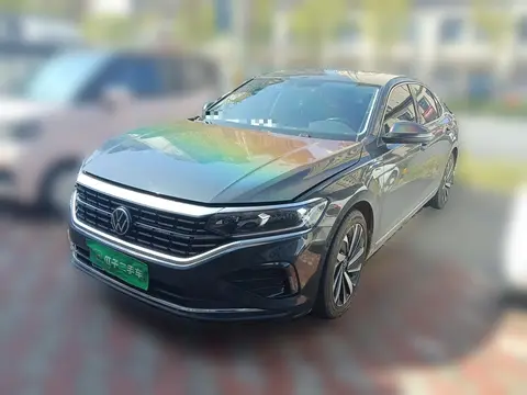 Volkswagen Passat 2022