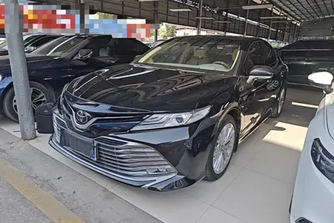 Toyota Camry 2019