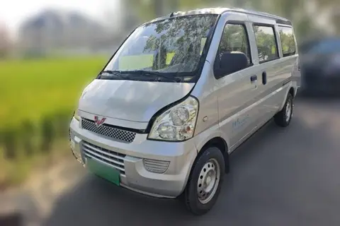 Wuling Rongguang 2015