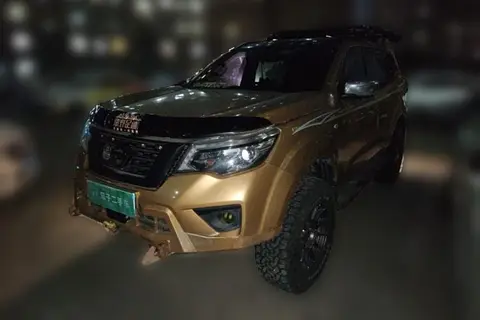 Nissan Terra 2018