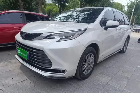 Toyota SIENNA 2023