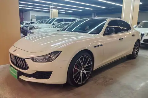 Maserati Ghibli 2021