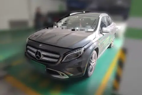 Mercedes-Benz GLA 2015