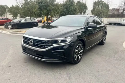 Volkswagen Passat 2022