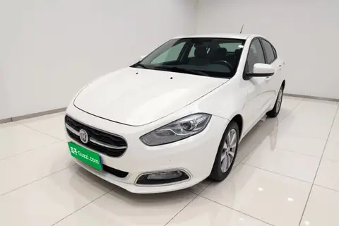 Fiat Viaggio 2014