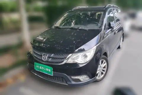 Baojun 730 2015