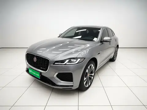 Jaguar F-PACE 2020