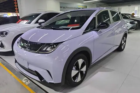 BYD Dolphin 2023