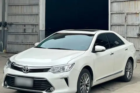 Toyota Camry 2016