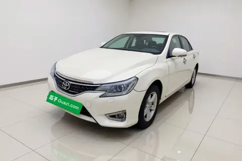 Toyota Reiz 2015