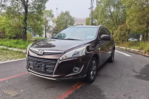 Luxgen U6 SUV 2016