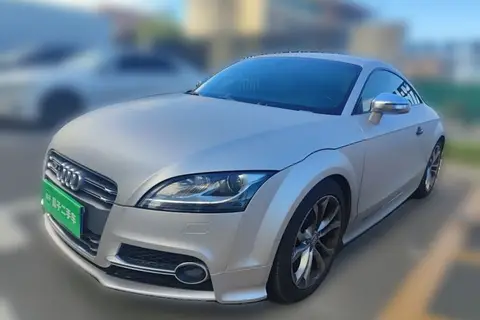 Audi TTS 2011