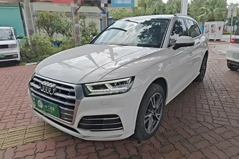 Audi Q5L 2020