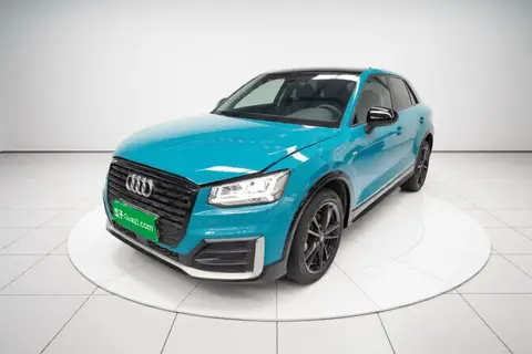 Audi Q2L 2019