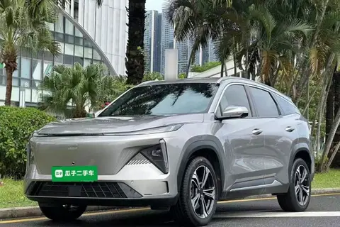 Geely L7 2024