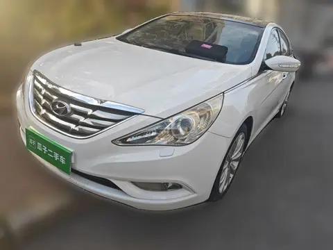 Hyundai Sonata 2011