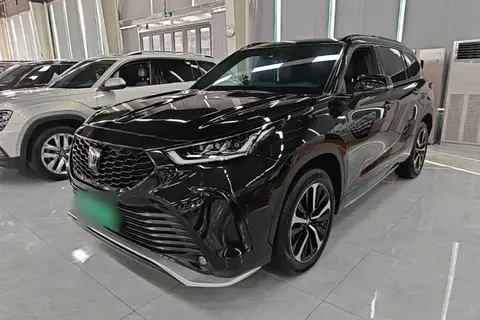 Toyota Crown Kluger 2022