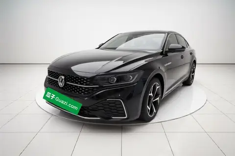 Volkswagen Passat 2022