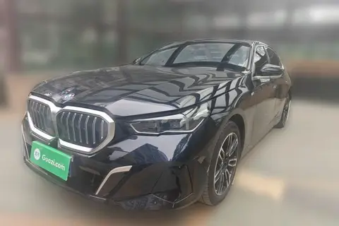 BMW 5 Series 2025
