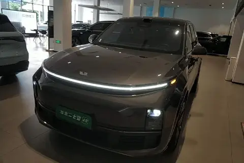 Li L8 2025