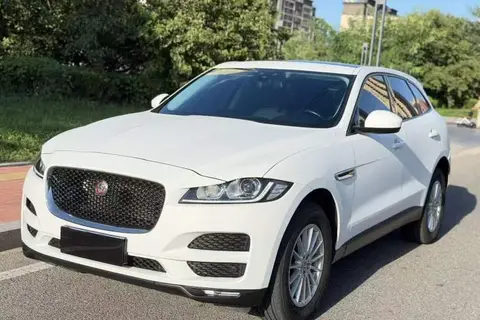 Jaguar F-PACE 2017