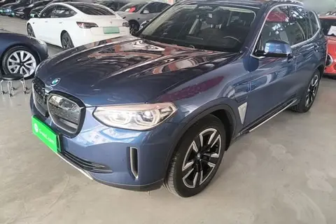 BMW iX3 2021