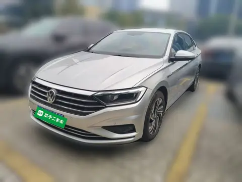 Volkswagen Sagitar 2019