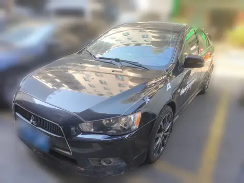 Mitsubishi Lancer EX 2013