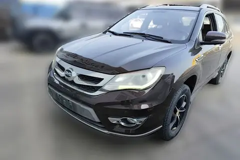 BYD S7 2015
