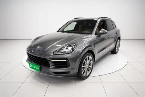 Porsche Cayenne 2021