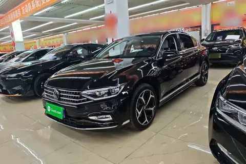 Volkswagen Magotan 2024