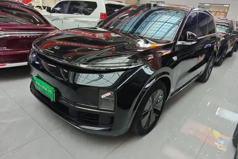 Li L8 2025