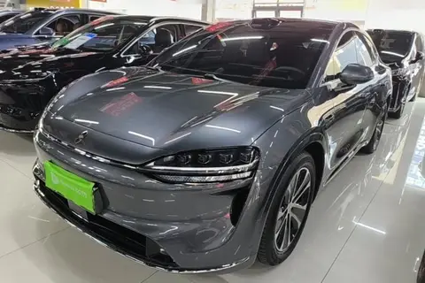 Luxeed Luxeed R7 2025