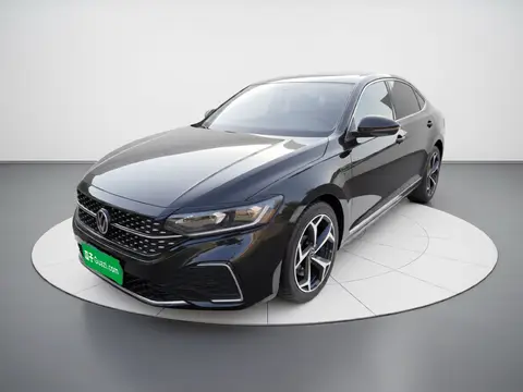 Volkswagen Passat 2023