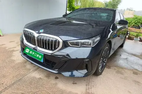 BMW 5 Series 2025