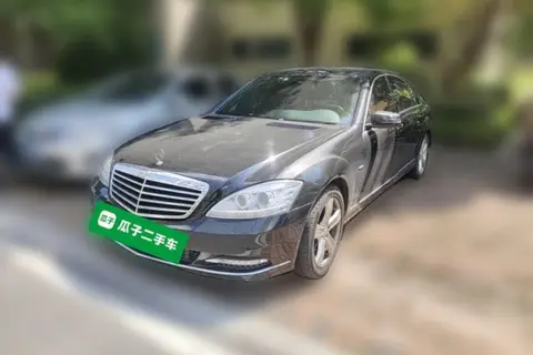 Mercedes-Benz S-Class 2012